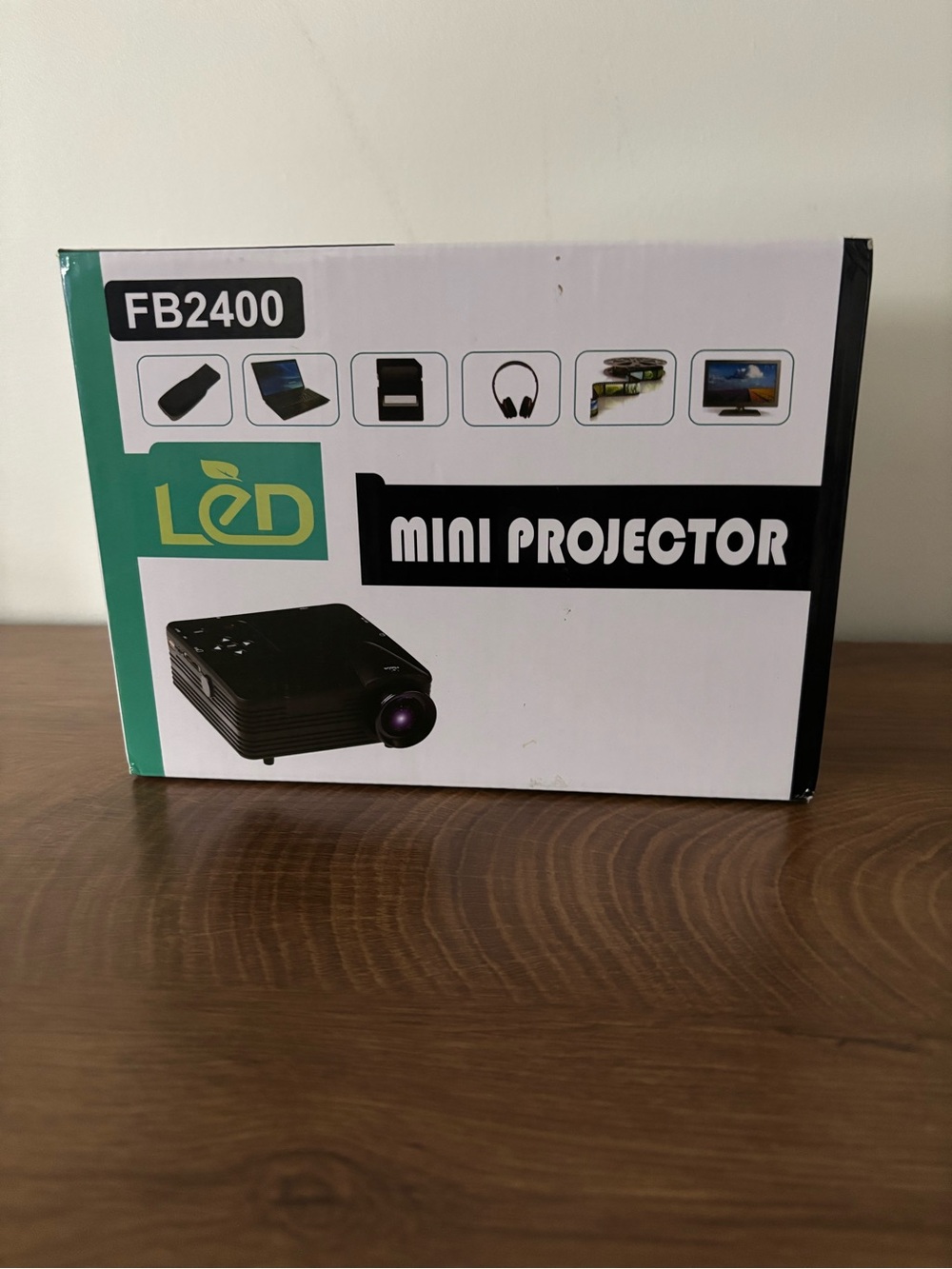 LED Mini Projector FB2400